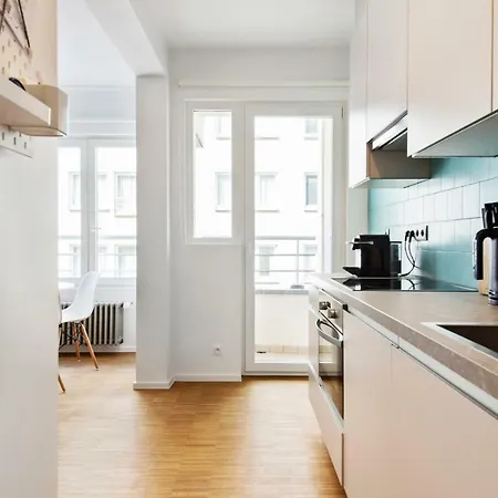 Luminous Modern Close To The Sea ! Apartamento
